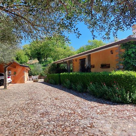 Casa Vacanza Centro Sardegna Sorgono エクステリア 写真