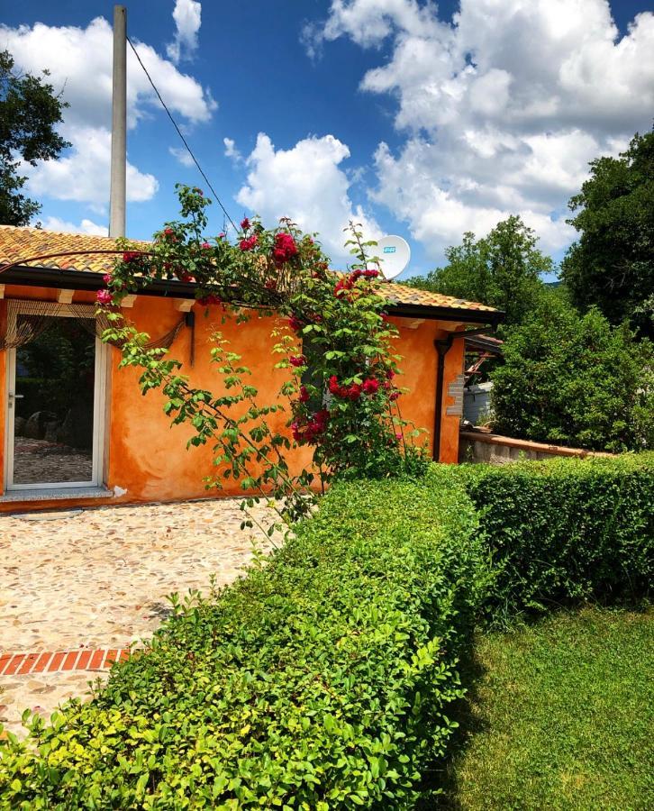 Casa Vacanza Centro Sardegna Sorgono エクステリア 写真