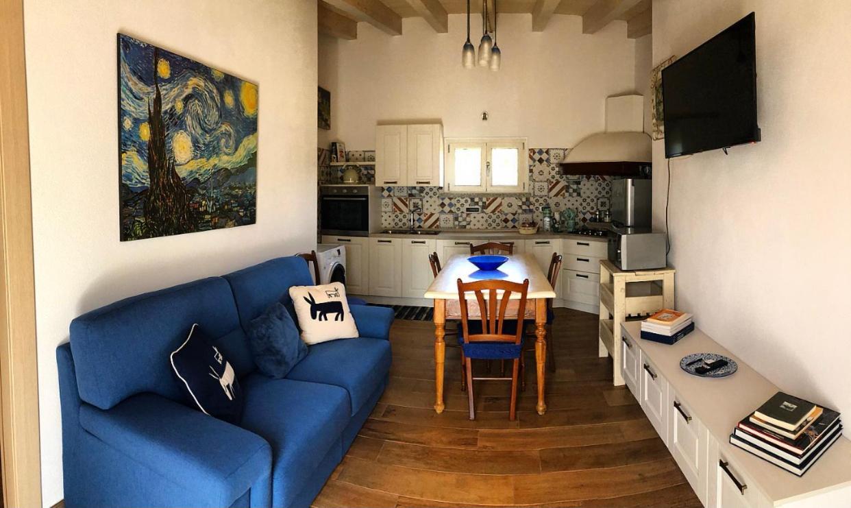 Casa Vacanza Centro Sardegna Sorgono エクステリア 写真