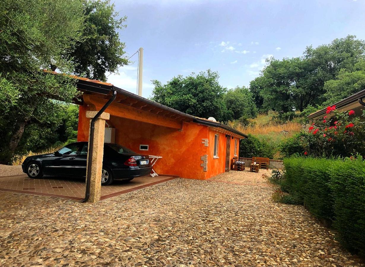 Casa Vacanza Centro Sardegna Sorgono エクステリア 写真