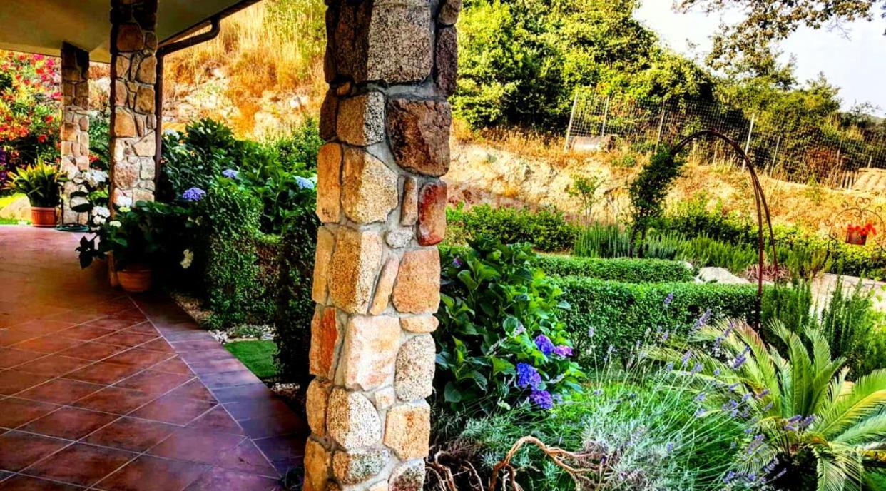 Casa Vacanza Centro Sardegna Sorgono エクステリア 写真